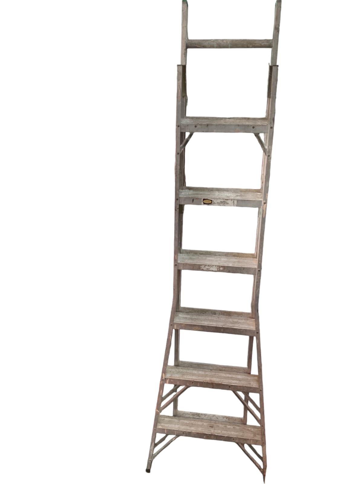 escalera mixta de aluminio color gris