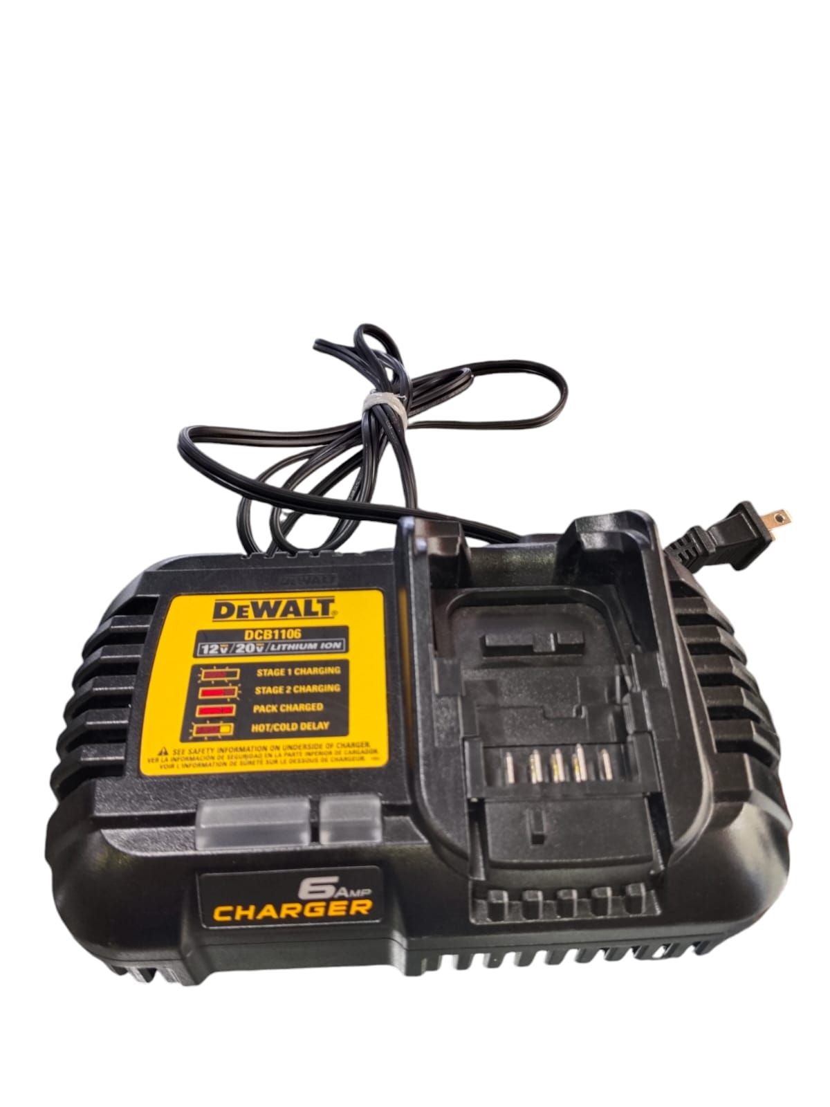 cargador para baterias dewalt color amarillo