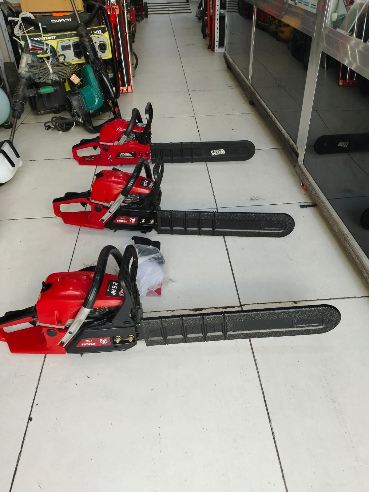 motosierras adir y husky color rojo en oferta